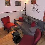 Haus Unterweger דירה *